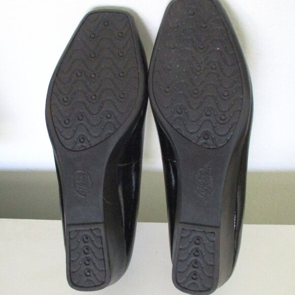 LifeStride Garam Womens Black Faux Patent Leather 1.75" Wedge Pump NWOB - 9M - Picture 7 of 7